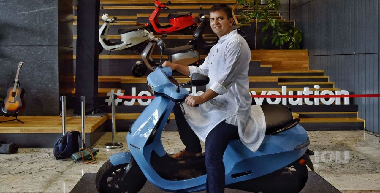 OLA इलेक्ट्रिक स्कूटर की टेस्ट राइड पर लोगों ने दिये ऐसे रिव्यू, CEO भाविश अग्रवाल बोले- अब रुलाओगे क्या?