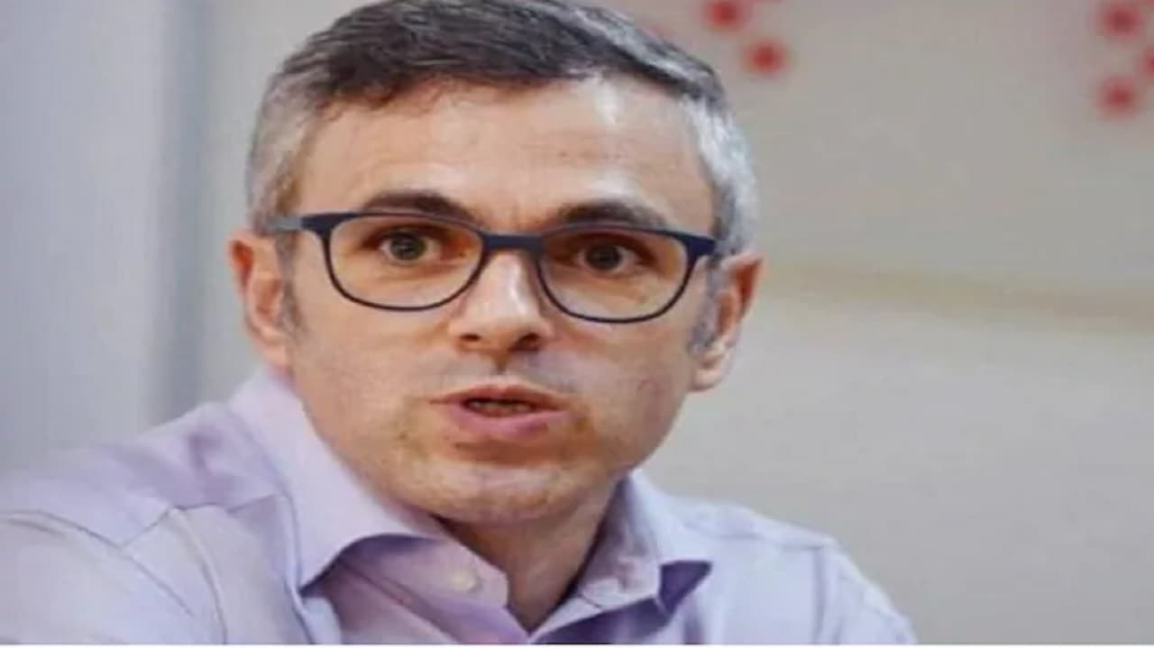 उमर अब्दुल्ला ने केंद्र सरकार पर लगाया भेदभाव का आरोप, कहा- पीएम को हमारे जज्बातों की कद्र क्यों नहीं?