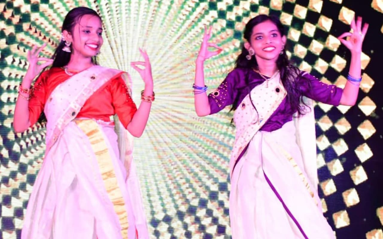 Happy Onam: नृत्य और आकर्षक रंगोली ने लोगों का मनमोहा, देखें Pics