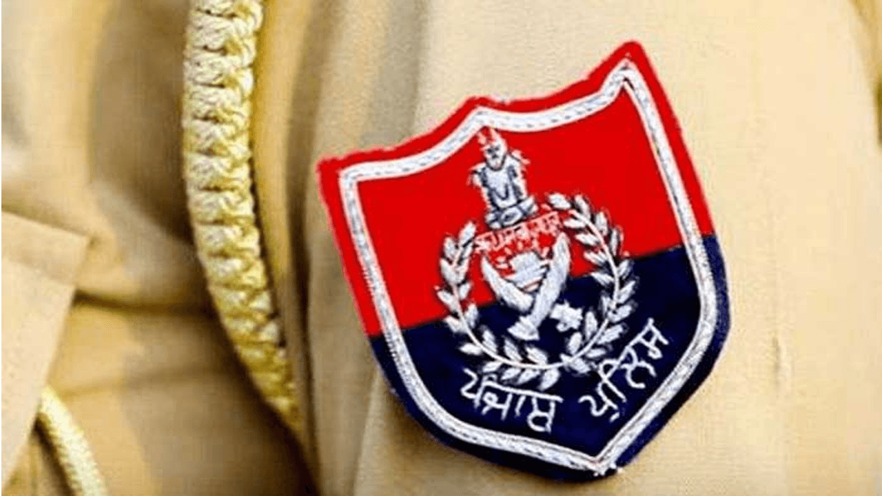 बिहार में पंजाब पुलिस पर जानलेवा हमला, अगवा किये युवती को पुलिस गाड़ी से लेकर भागे हमलावर, केस दर्ज बिहार में पंजाब पुलिस पर जानलेवा हमला, अगवा किये युवती को पुलिस गाड़ी से लेकर भागे हमलावर, केस दर्ज