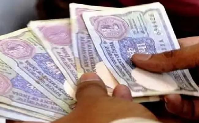 प्रचलन में बंद होने के बाद भी 1 रुपये का नोट दिला सकता है आपको मोटी रकम, जानिए क्यों और कैसे