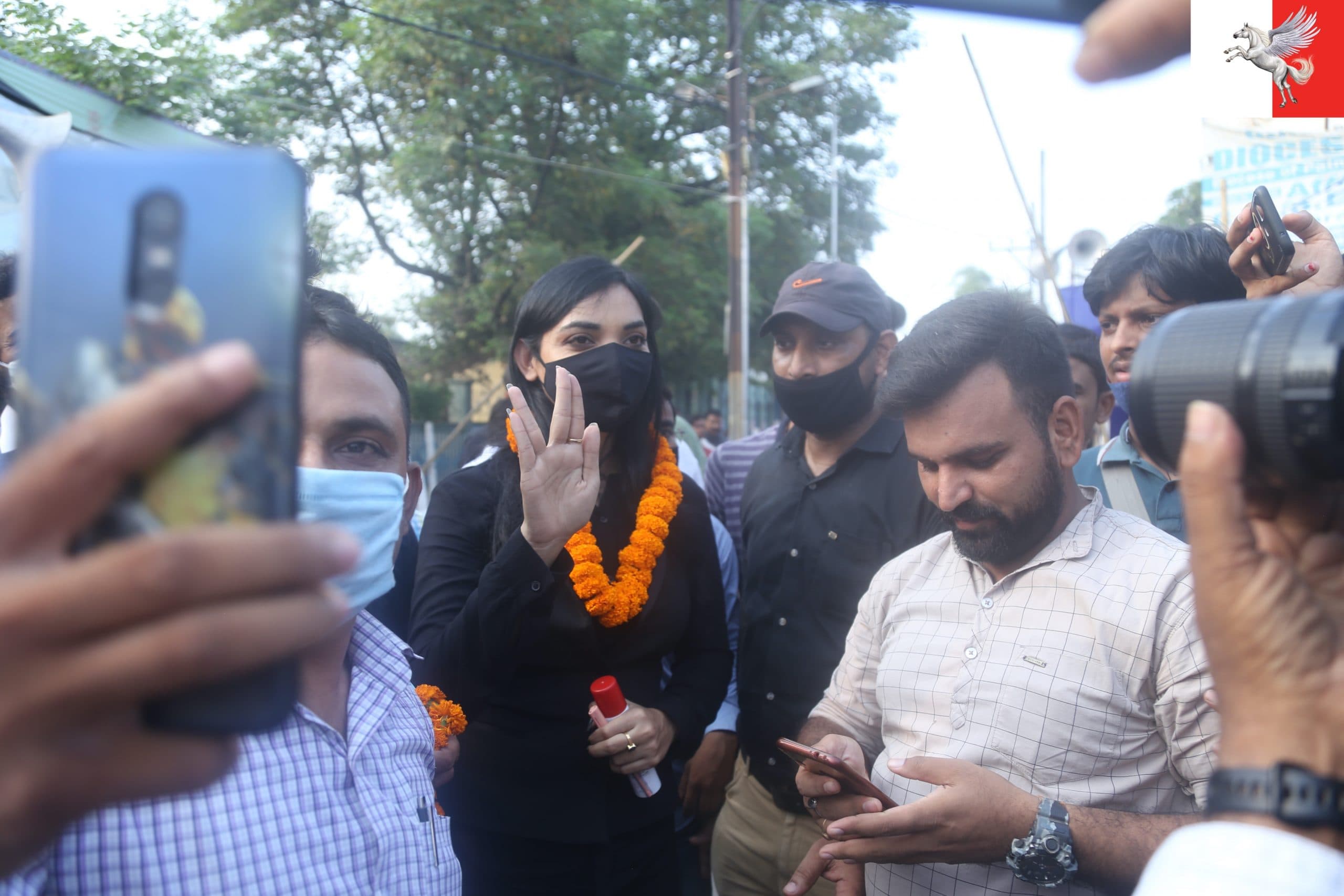 Bihar Election 2020: पुष्पम प्रिया चौधरी ने किया नामांकन, क्या भाजपा के नितिन नवीन को टक्कर दे पाएंगी