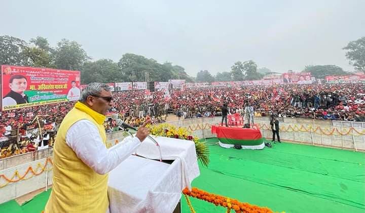मंदिर में जाके घंटा बजाइए... ओम प्रकाश राजभर ने दी सीएम योगी को सलाह, अखिलेश यादव को बताया भावी मुख्यमंत्री