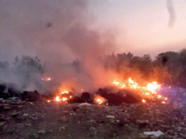 भागलपुर में रेलवे की जमीन पर जलाया जा रहा कचरा, जहरीले धुएं से बीमार पड़ रहे हैं लोग