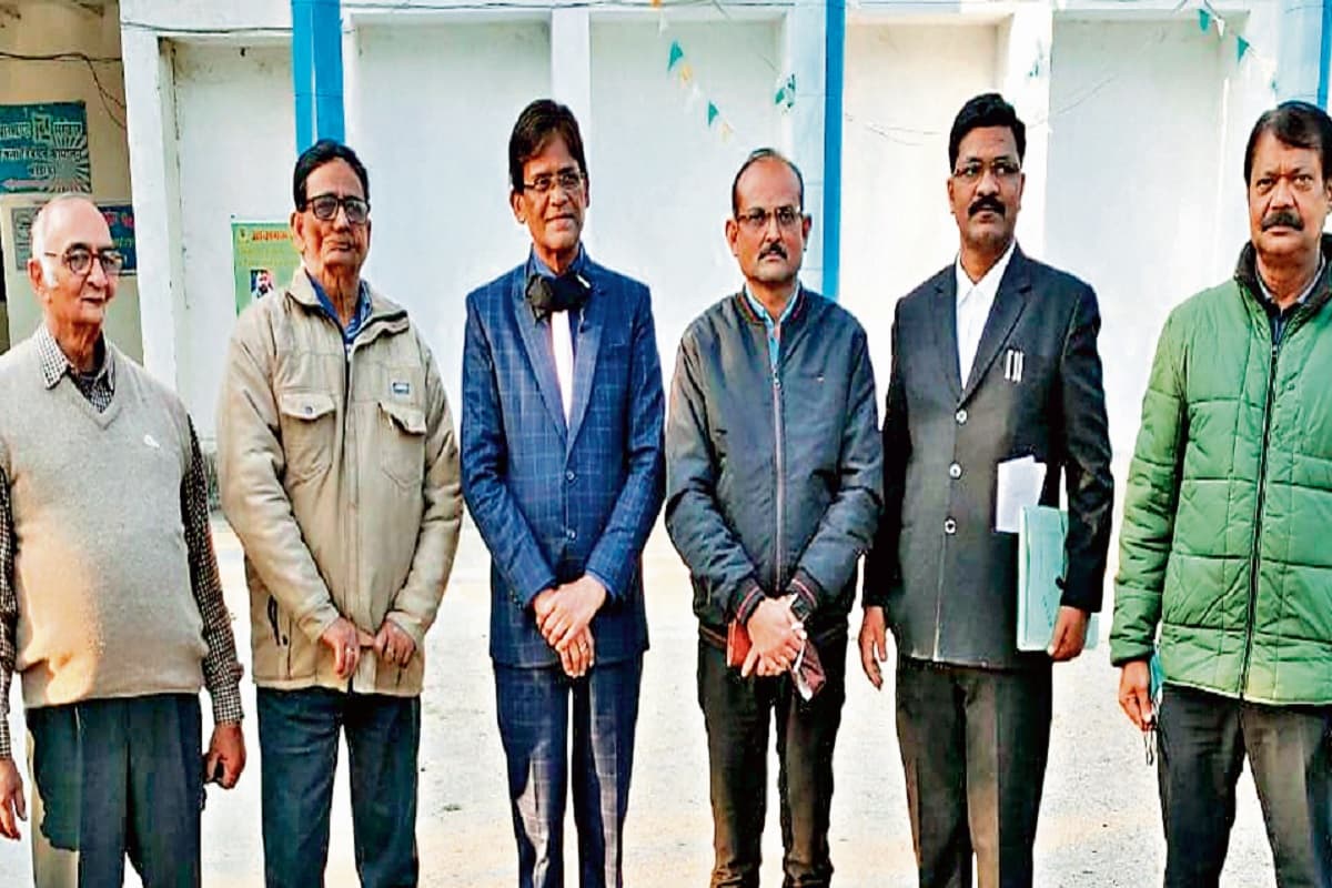 Jharkhand: कैंसर मरीजों के लिए नयी राह बना रहा ‘आवर हैप्पी फैमिली’, फैला रहे जागरूकता, ऐसे कर रहे मदद