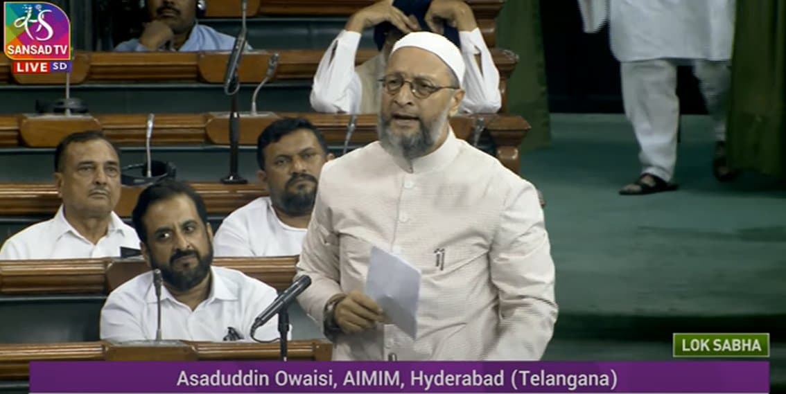असदुद्दीन ओवैसी का आरोप- अल्पसंख्यकों पर जुल्म होता है तो चौकीदारों और दुकानदारों का मुंह नहीं खुलता