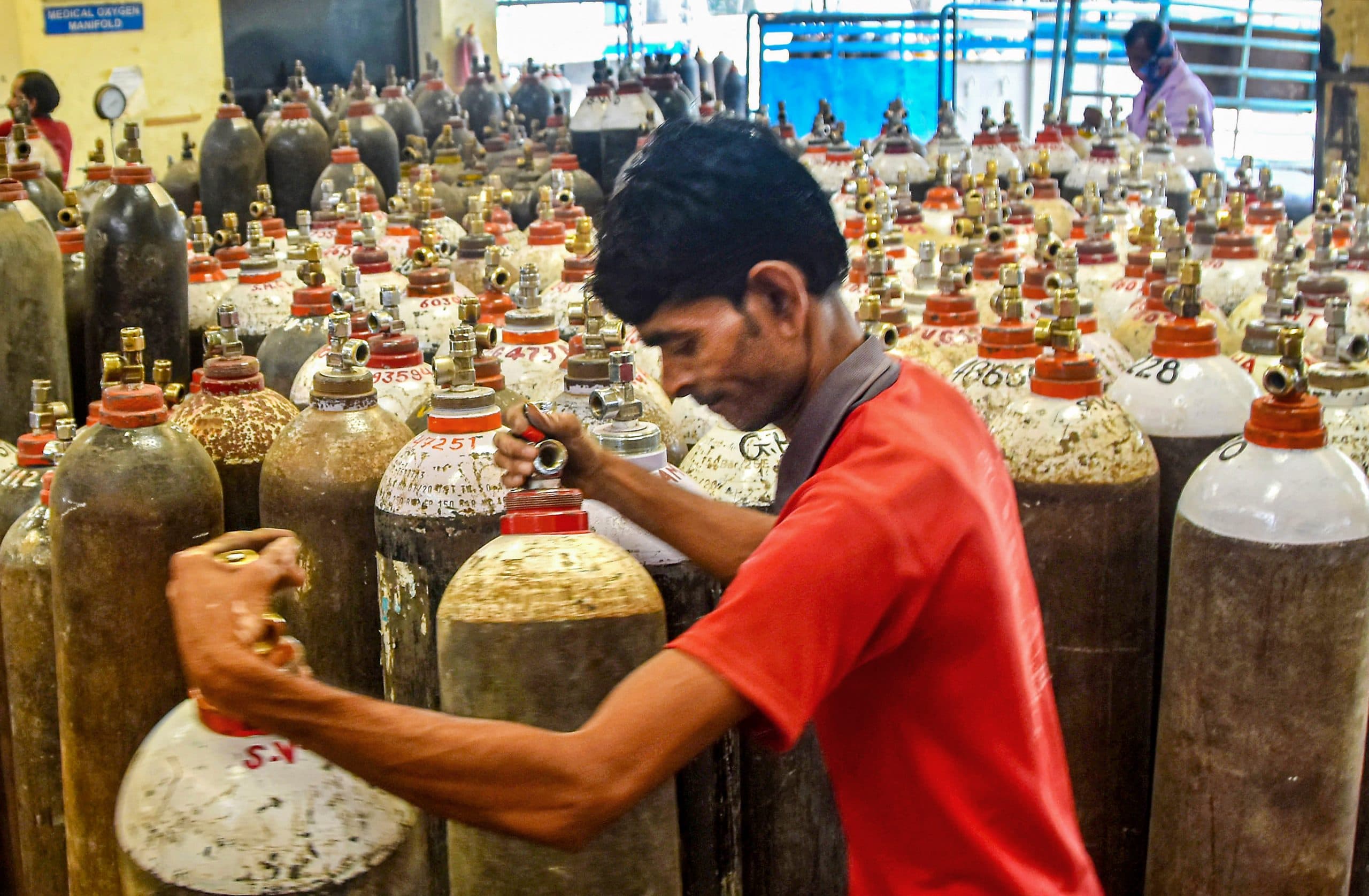 Oxygen Saturation Levels : अपने शरीर में ऑक्सीजन लेवल को लेकर जान लें यह खास बात