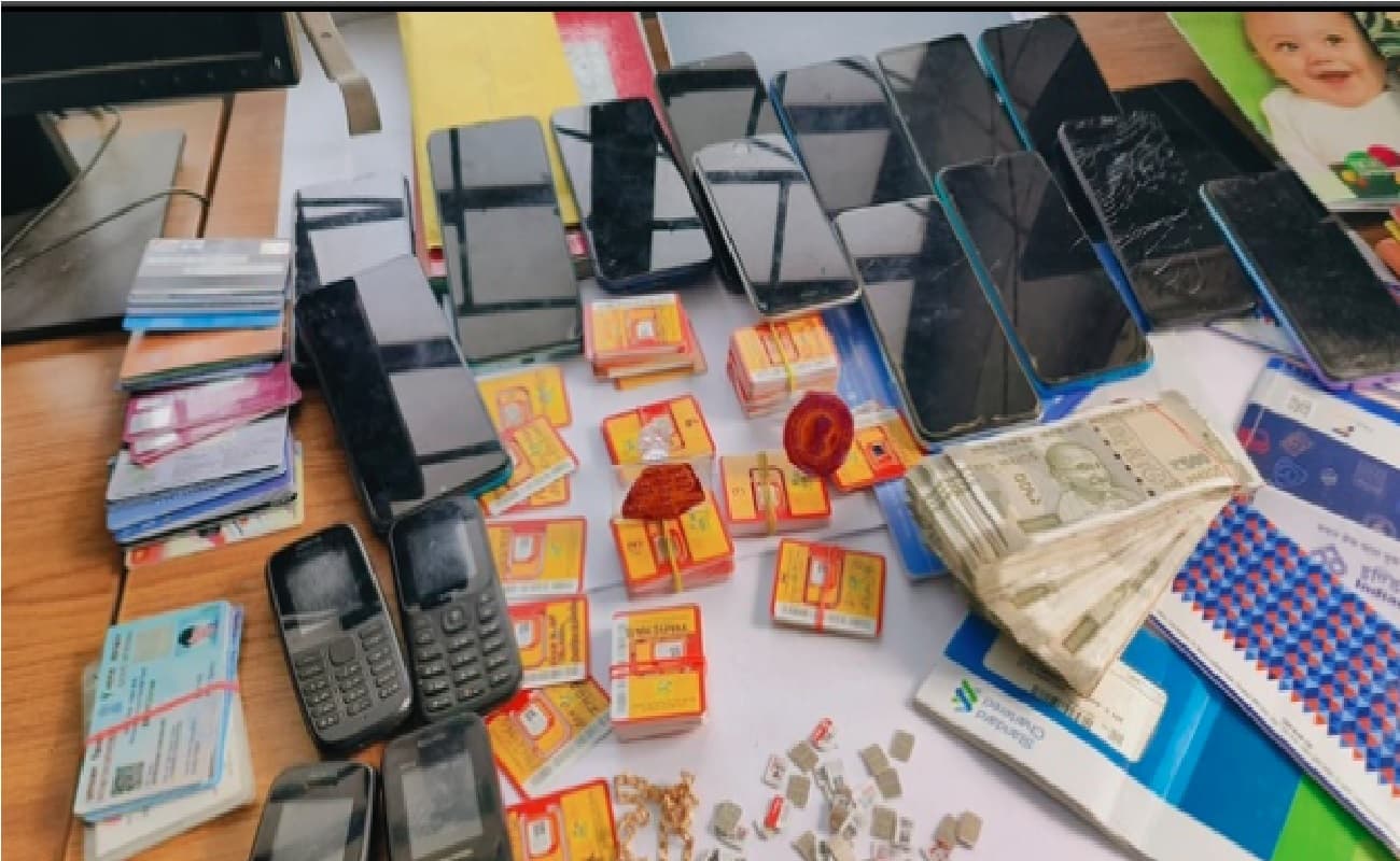 पटना में ठगी के लिए सांसद और मेयर प्रत्याशी की फर्जी मुहर का हो रहा था इस्तेमाल, पुलिस ने किया गिरफ्तार