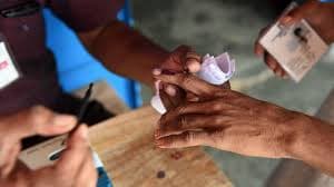 पश्चिम बंगाल में शुरू हुई पंचायत चुनाव की प्रक्रिया, आयोग ने जिलाधिकारियों से मांगी प्रस्तावित बूथों की सूची