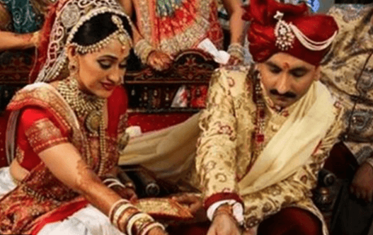 TMKOC: क्या आप जानते हैं दिशा वाकनी के रियल लाइफ 'जेठालाल' कौन हैं? दिलचस्प है दयाबेन की लव स्टोरी