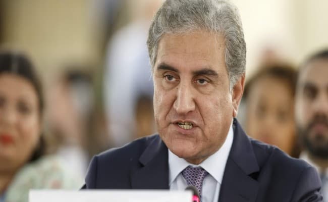 पाकिस्तान के विदेश मंत्री महमूद कुरैशी ने कर्ज से राहत के लिए चीन का समर्थन मांगा