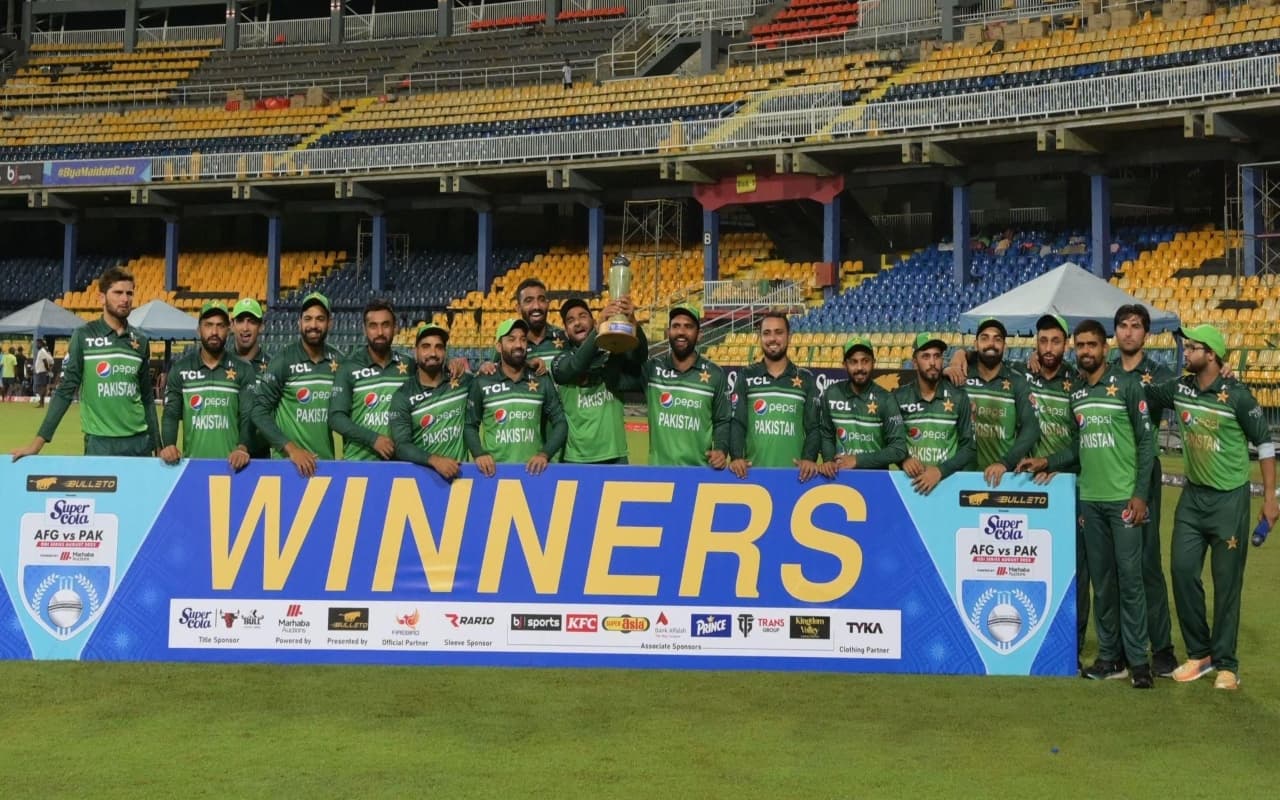 Asia Cup से पहले पाकिस्तान के सिर सजा नंबर-1 वनडे टीम का ताज, जानिए किस नंबर पर भारत