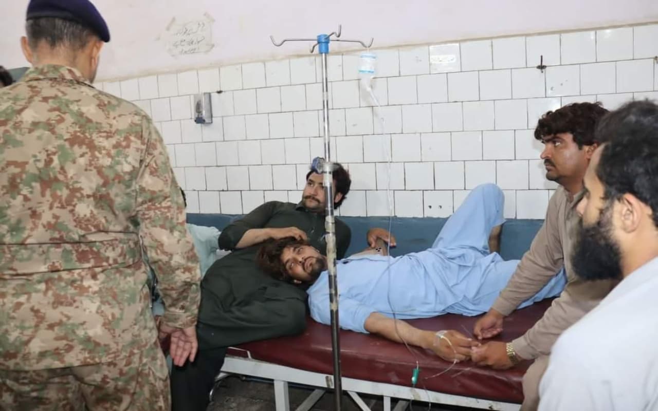 पाकिस्तान में भारी बारिश का कहर, 25 लोगों की मौत, 145 घायल