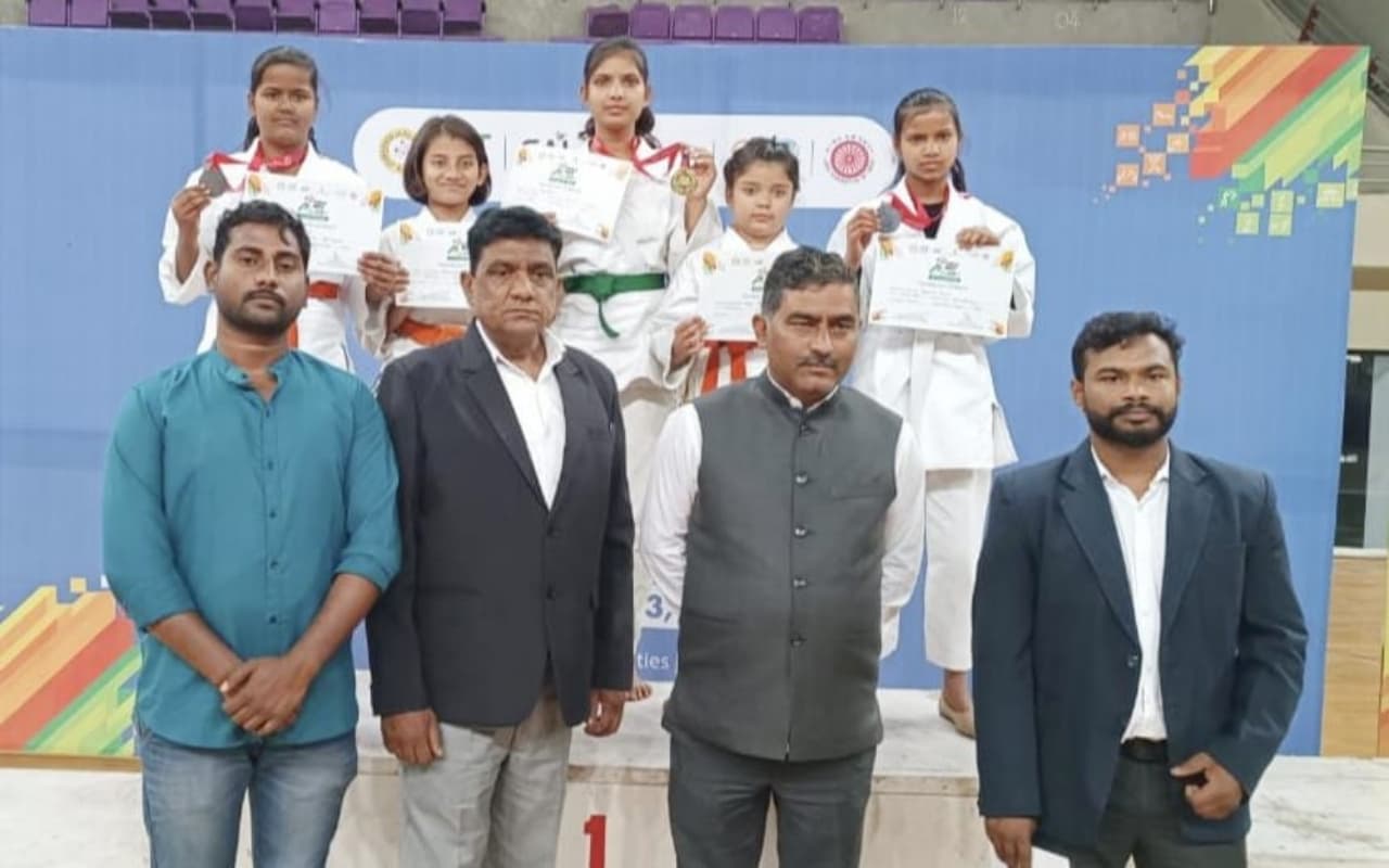 खेलो इंडिया 10 का दम में दिखा पलामू की बेटी काजल का जलवा, गोल्ड पर जमाया कब्जा