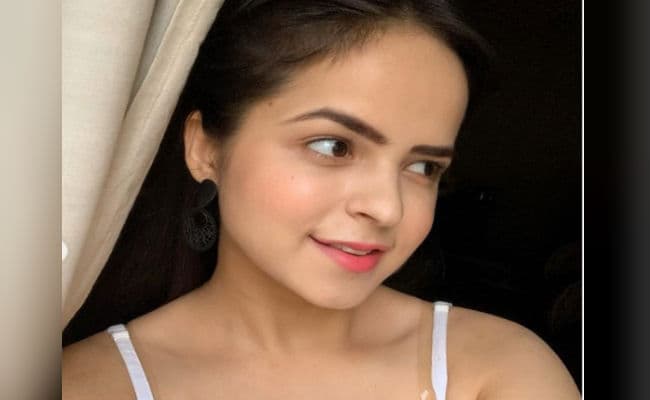 Taarak Mehta Ka Ooltah Chashmah : 'सोनू' ने ट्रांसपेरेंट ड्रेस में शेयर की ग्‍लैमरस तसवीर, फैंस बोले,' टप्‍पू सेना आप...'