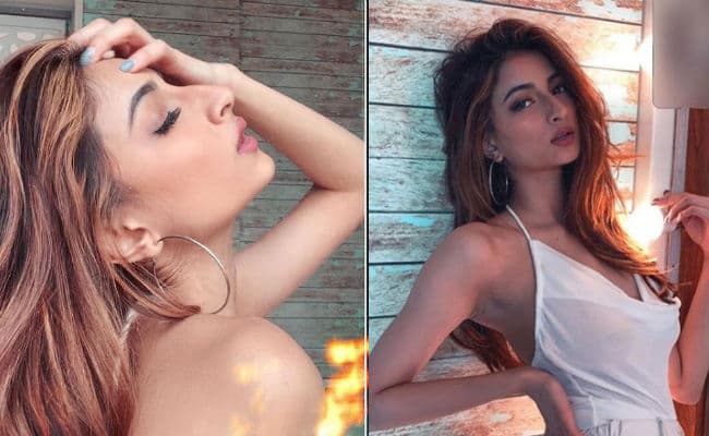 Shweta Tiwari की बेटी Palak Tiwari ने घर में करवाया कातिलाना फोटोशूट, फैंस बोले- Indian Kylie Jenner