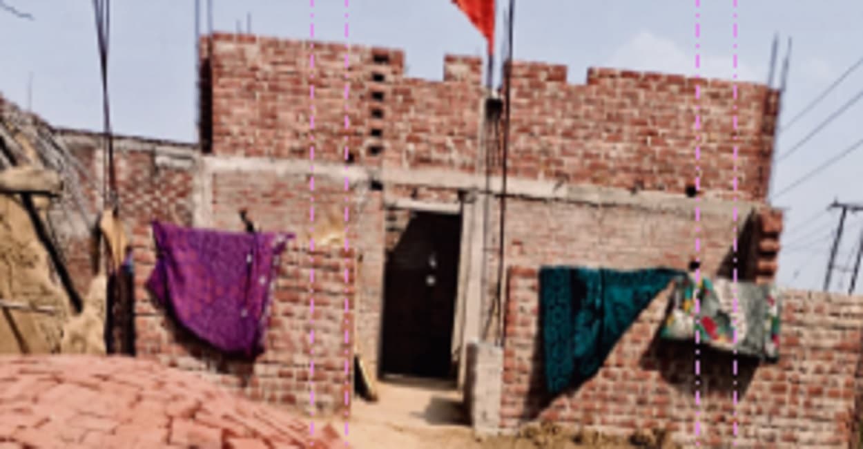 पलामू में गंभीर हुआ बालू संकट, निर्माण कार्य में रुकावट