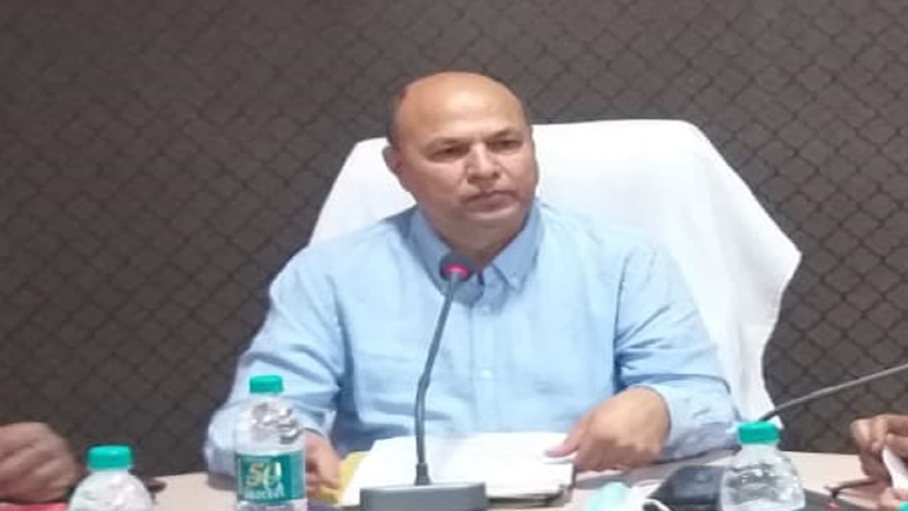 Cyber Crime: साइबर अपराधियों का दुस्साहस, पलामू DC के बाद Commissioner का बनाया फेक WhatsApp Account