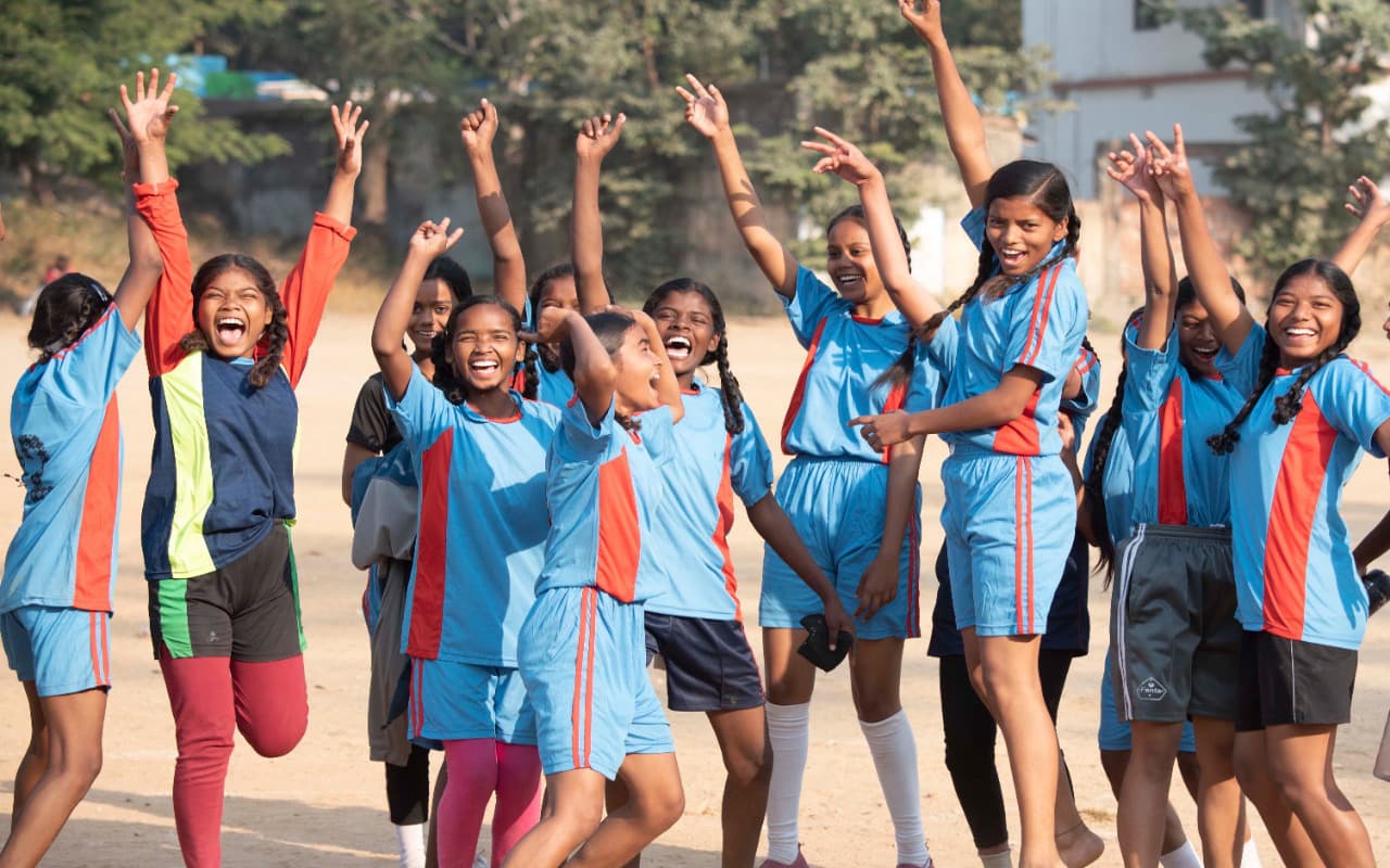 खेलो झारखंड प्रतियोगिता: खूब दौड़े और खेले पलामू के स्कूली बच्चे, दिखाया दमखम, देखें तस्वीर