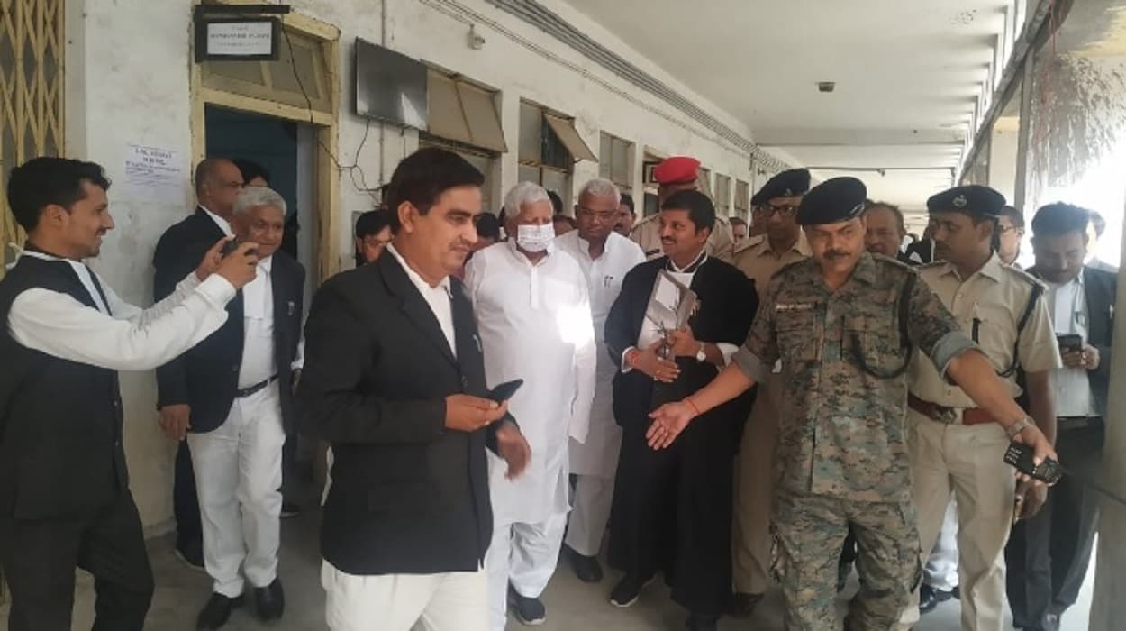 Jharkhand News: लालू यादव 13 साल पुराने आचार संहिता उल्लंघन मामले में हुए बरी