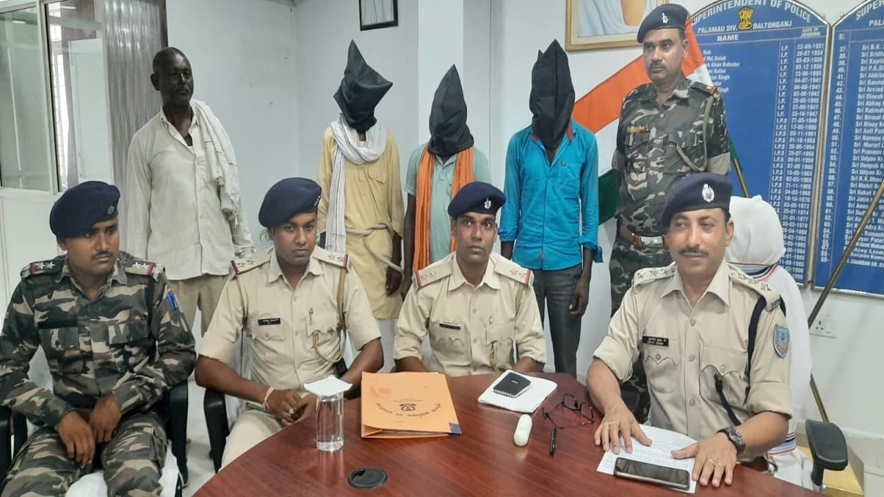 Jharkhand Crime News: उदय पाल मर्डर केस का खुलासा, ओझा-गुणी से परिजनों की मौत के शक में कर दी थी हत्या