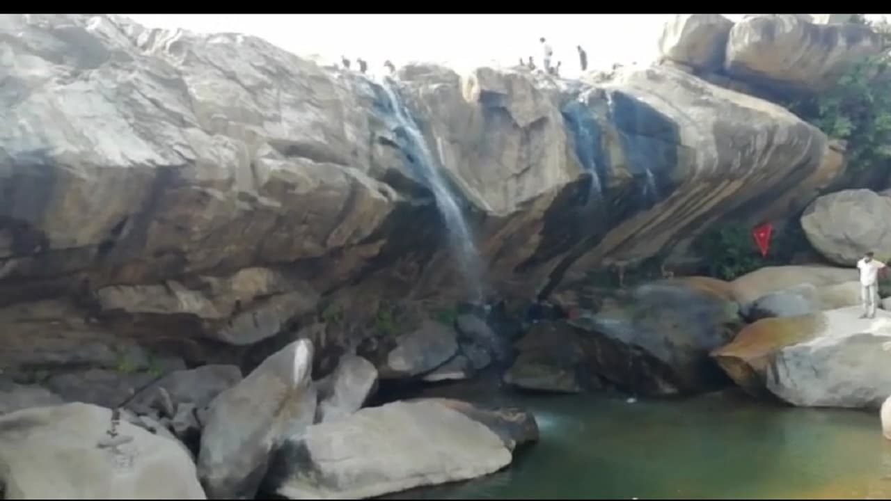 Jharkhand News: पर्यटकों का मन मोहती है मुरली पहाड़ी, नये साल में मनोरंजन के लिए ये लोकेशंस भी हैं खास