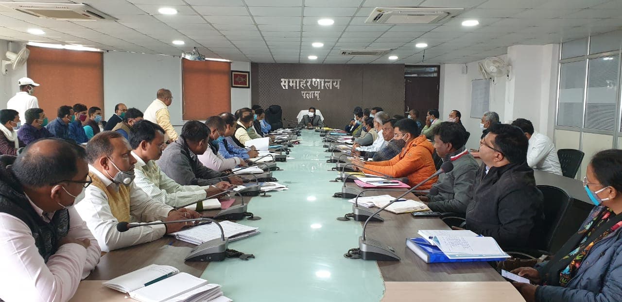 Ration Distribution : राशन वितरण में मिली शिकायत, तो नपेंगे राशन डीलर और प्रखंड आपूर्ति पदाधिकारी, उपायुक्त ने दिए ये निर्देश