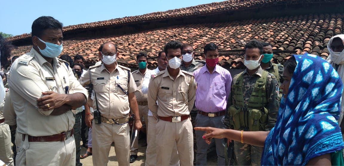 झारखंड के पलामू में ग्रामीणों ने पुलिस टीम को बनाया बंधक, मारपीट का मामला सुलझाने पहुंची थी पुलिस