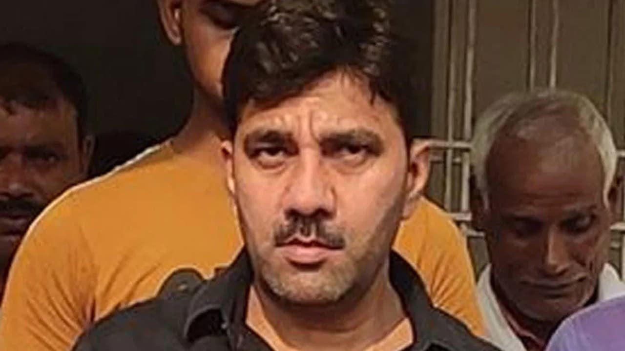 JDU विधायक पप्पू पांडेय के करीबियों पर फायरिंग में एक की मौत और दो घायल, लोगों ने बदमाशों को पीटा