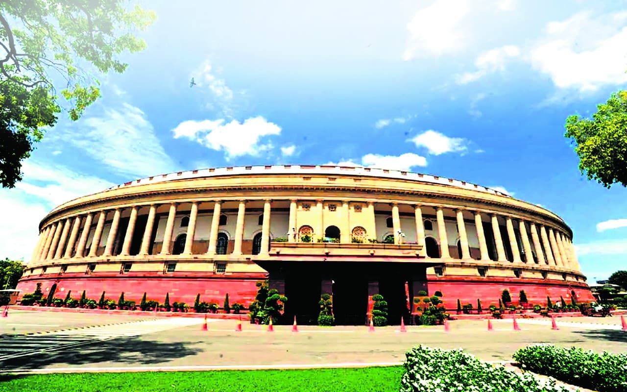 Year Ender 2022: अहम राजनीतिक घटनाओं का गवाह रहा यह साल, डालें एक नजर