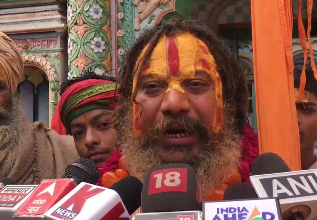 कौन हैं जगदगुरु परमहंस आचार्य जो अयोध्या से लड़ेंगे विधानसभा चुनाव, सीएम योगी को लेकर दिया बड़ा बयान