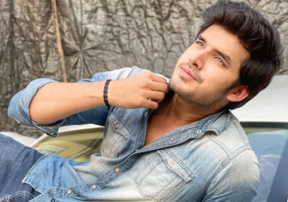 'अनुपमा' फेम पारस ने Flipkart से मंगाया 6000 का इयरफोन, डिब्बा खोलकर हो गये हैरान, देखें तसवीरें