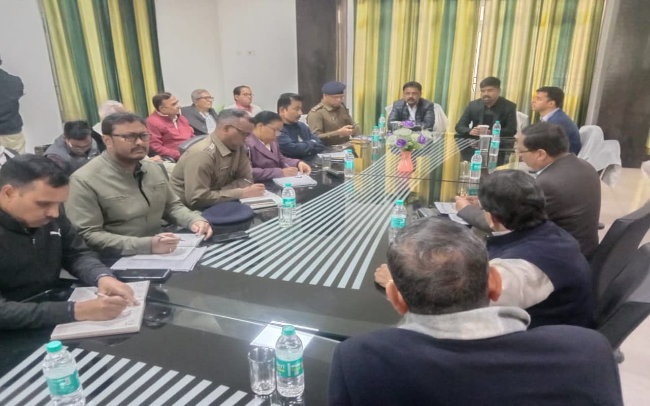 जैन और आदिवासी अपनी परंपरा के अनुरूप करेंगे पूजा, पारसनाथ पर उपजे विवाद को खत्म करने को लेकर हुई बैठक