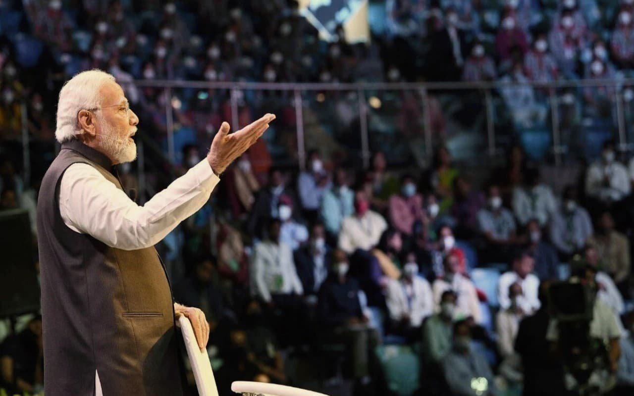 परीक्षा पे चर्चा: हार्ड वर्क और स्मार्ट वर्क में क्या होता है अंतर? PM Modi ने सरल तरीके से बताया जवाब