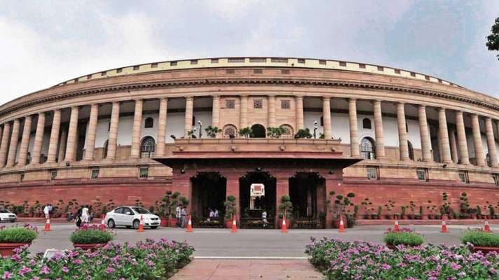क्या इस बार संसद का मानसून सत्र भी होगा वर्चुअल? सोशल डिस्टेंसिंग का नहीं मिल रहा कोई विकल्प