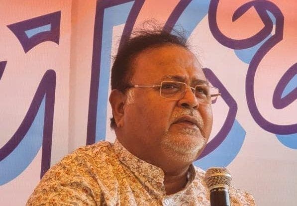 Bengal Chunav 2021 : बंगाल के DGP और ADG पर हो कार्रवाई, ममता पर हुए कथित हमले के बाद TMC ने ECI से की मांग