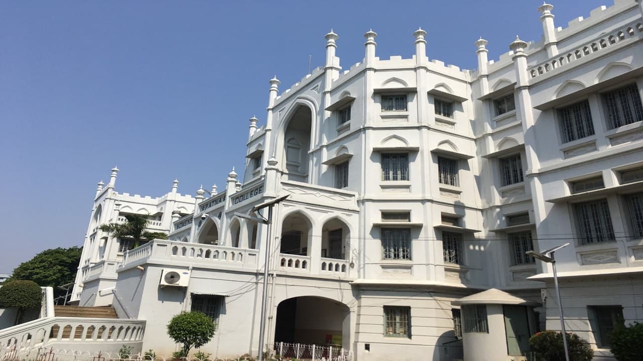 पटना वीमेंस कॉलेज में नामांकन की प्रक्रिया शुरू, जानें सीट की डिटेल और पूरा प्रोसेस