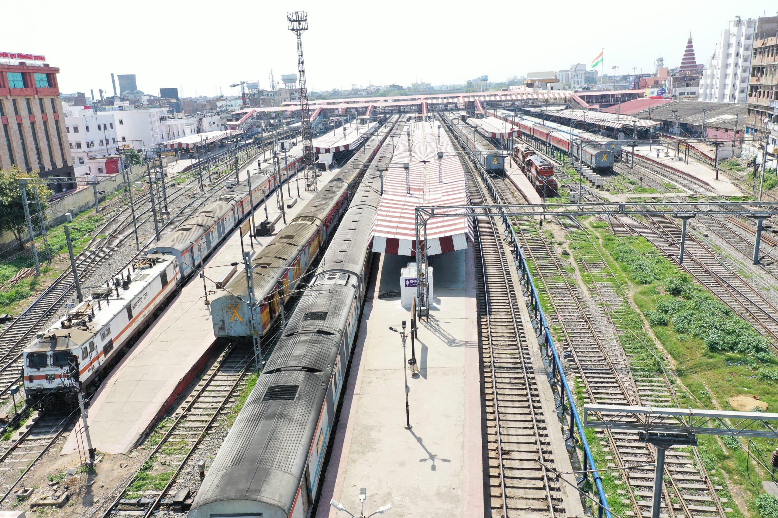 लॉकडाउन : ट्रेन परिचालन बंद होने से पूर्व मध्य रेलवे को होगा 200 करोड़ रुपये का नुकसान