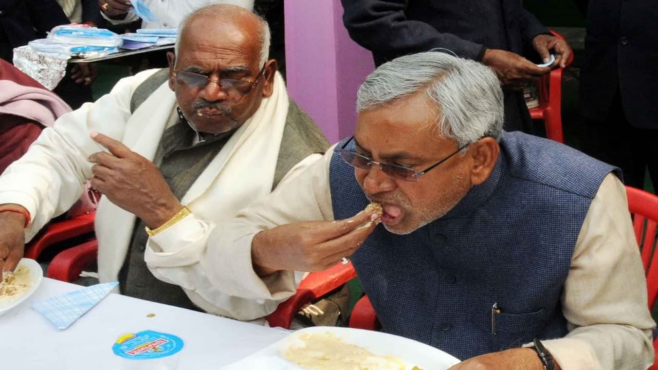 बिहार में 'दही-चूड़ा भोज' पर कोरोना के कहर का असर, जदयू सांसद के आवास पर नहीं दिखेगी सियासी चहल-पहल