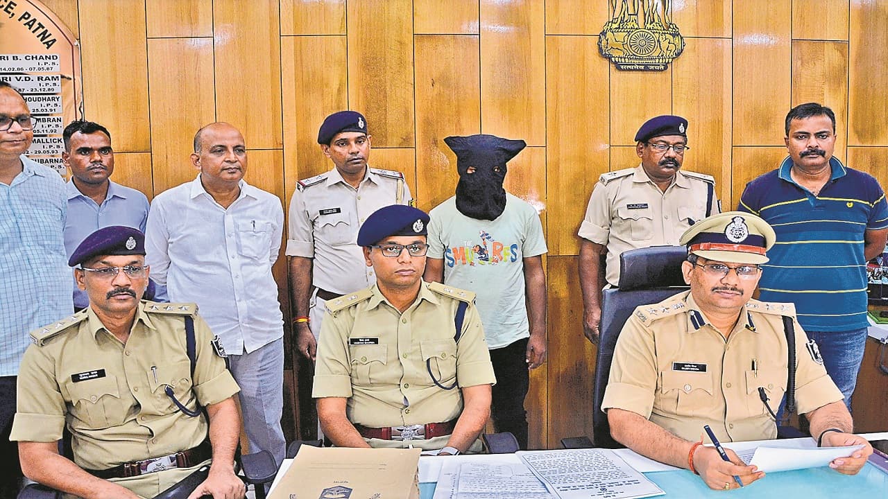 पटना: शार्प शूटर इमरान ने ली थी निलेश मुखिया की हत्या की सुपारी, एक रसूखदार के साथ मिलकर रची गयी थी साजिश