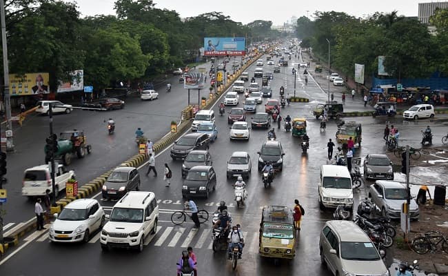 पटना में 2.5 करोड़ खर्च कर 10 जगहों पर बनेंगे IPT स्टैंड, बीच सड़क पर गाड़ी रोककर अब नहीं ले सकेंगे सवारी