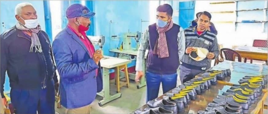 बिहार के जूते का होगा अपना ब्रांड नेम, जूता कलस्टर से जुड़े लोगों के लिए बनेगा वर्क शेड