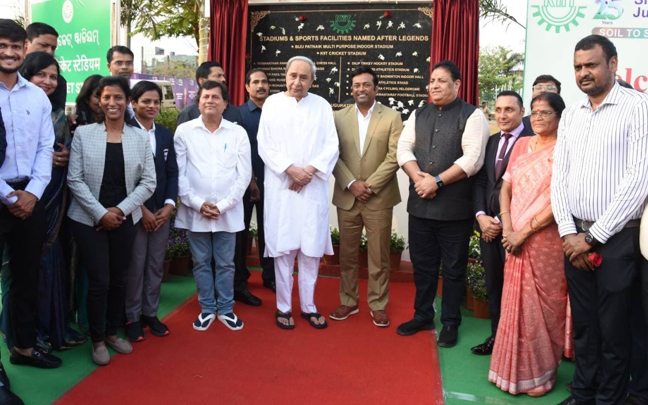 नवीन पटनायक ने KISS DU के परिसर और KIIT में विभिन्न खेल स्टेडियमों का किया उद्घाटन