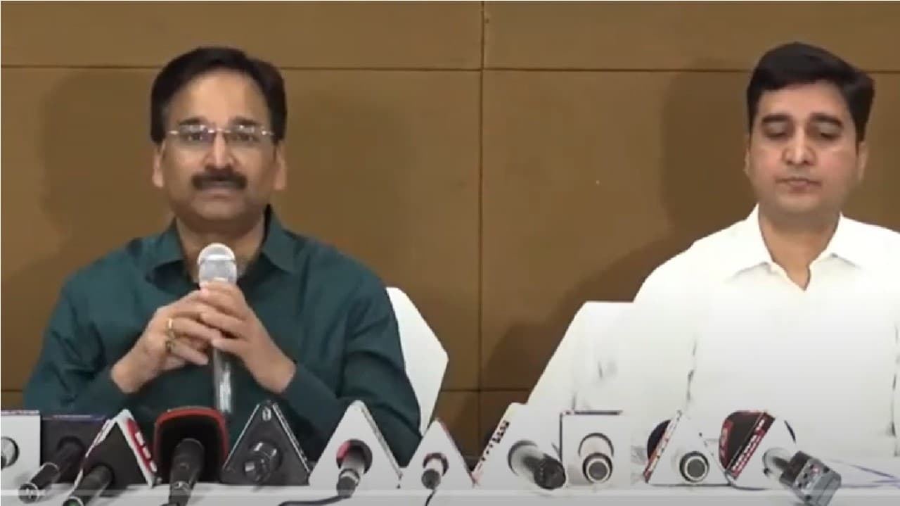 Jharkhand : अधिसूचना जारी होने के कुछ देर बाद IPRD के सचिव के अतिरिक्त प्रभार से हटाये गए विनय कुमार चौबे