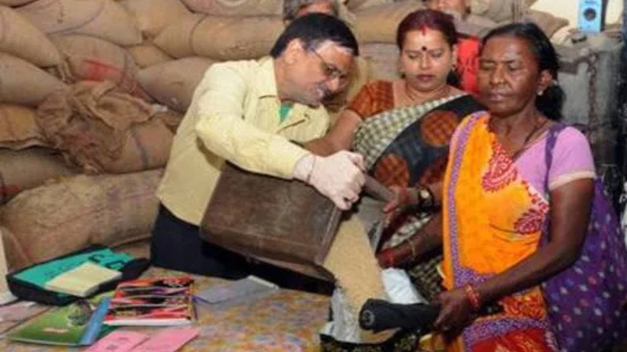 हर महीने 50,000 रुपये कमा रहे सीएससी बने राशन डीलर, दुकानों को आधुनिक बिक्री केंद्र बनाएगी सरकार