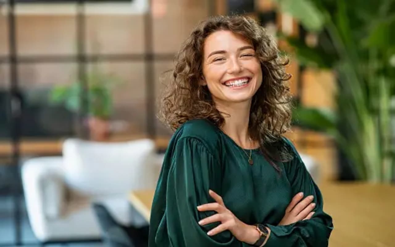 Personality Test : बांहों को मोड़ने का स्टाइल बताता है आपका व्यक्तित्व, जानिए आपकी क्या है पर्सनालिटी