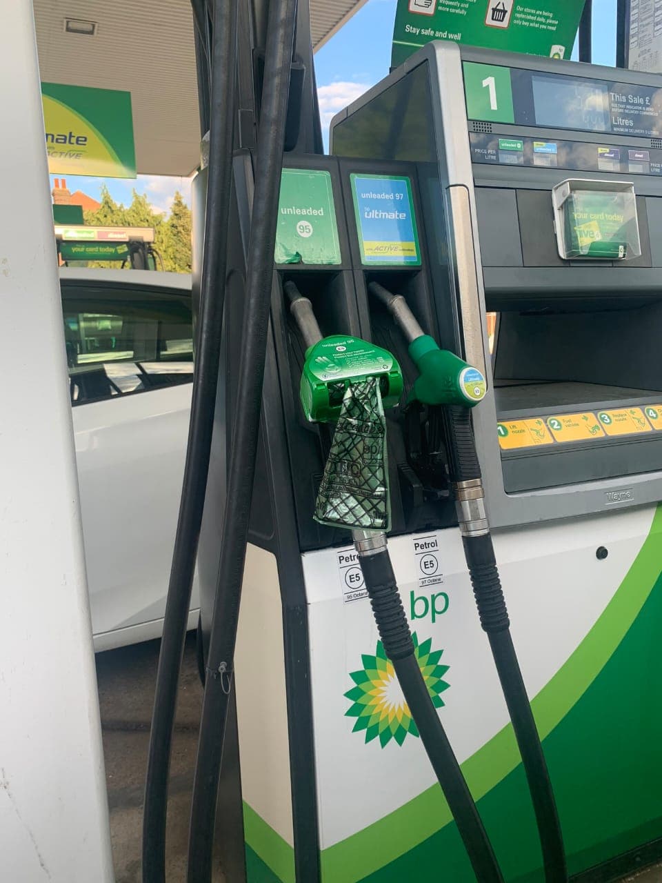 Petrol Price News : 100 के पार पहुंची पेट्रोल की कीमत ! राजस्थान के इस जिले में तेल के दाम में लगी आग, जानें आज का भाव