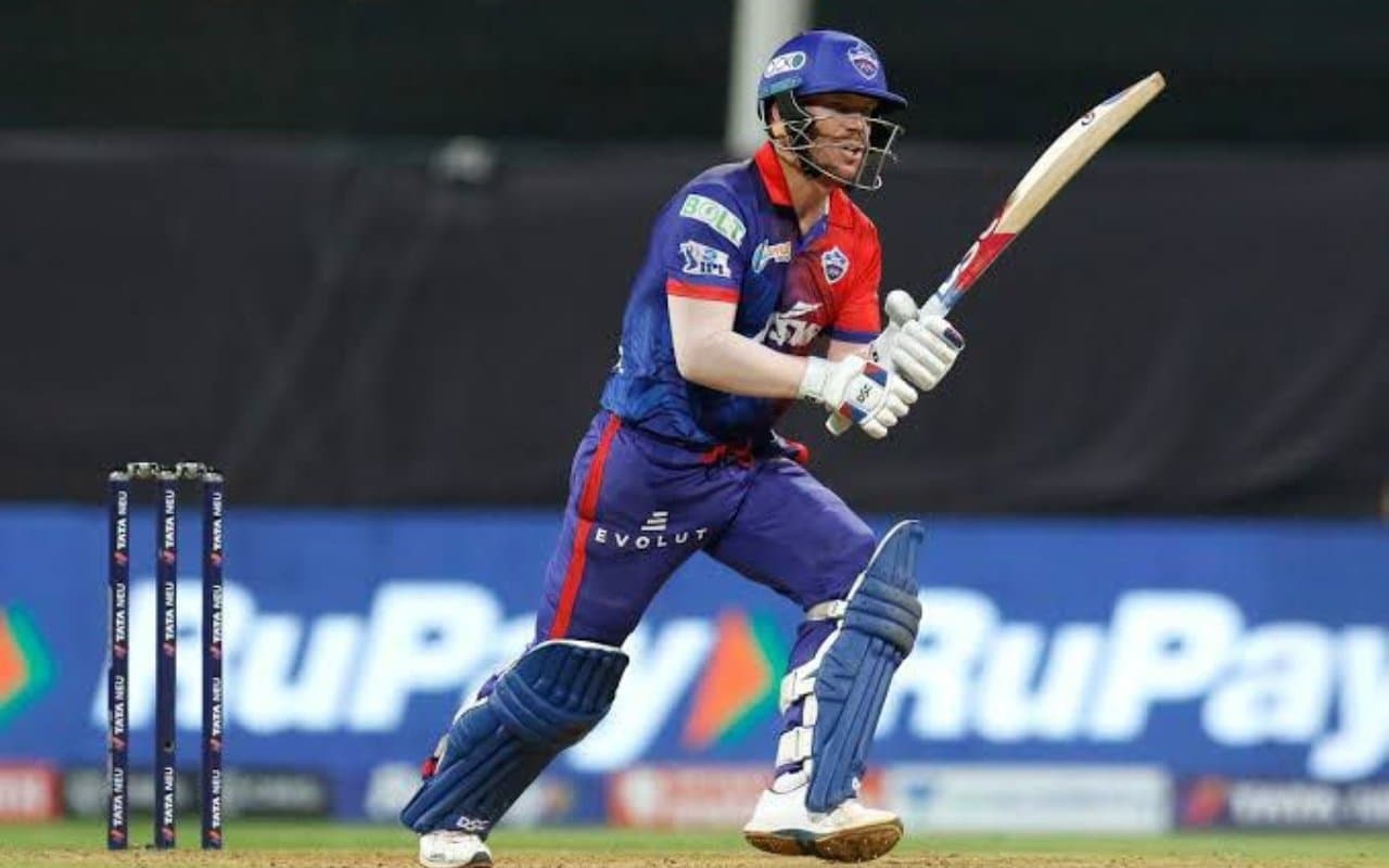 IPL 2023: डेविड वॉर्नर की स्लो बैटिंग देख भड़के इरफान पठान, सोशल मीडिया पर छिड़ी जंग