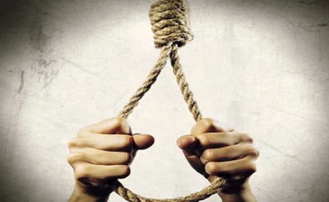 लॉकडाउन में फंसे लखनऊ के युवक ने बरेली में फांसी लगाकर दी जान