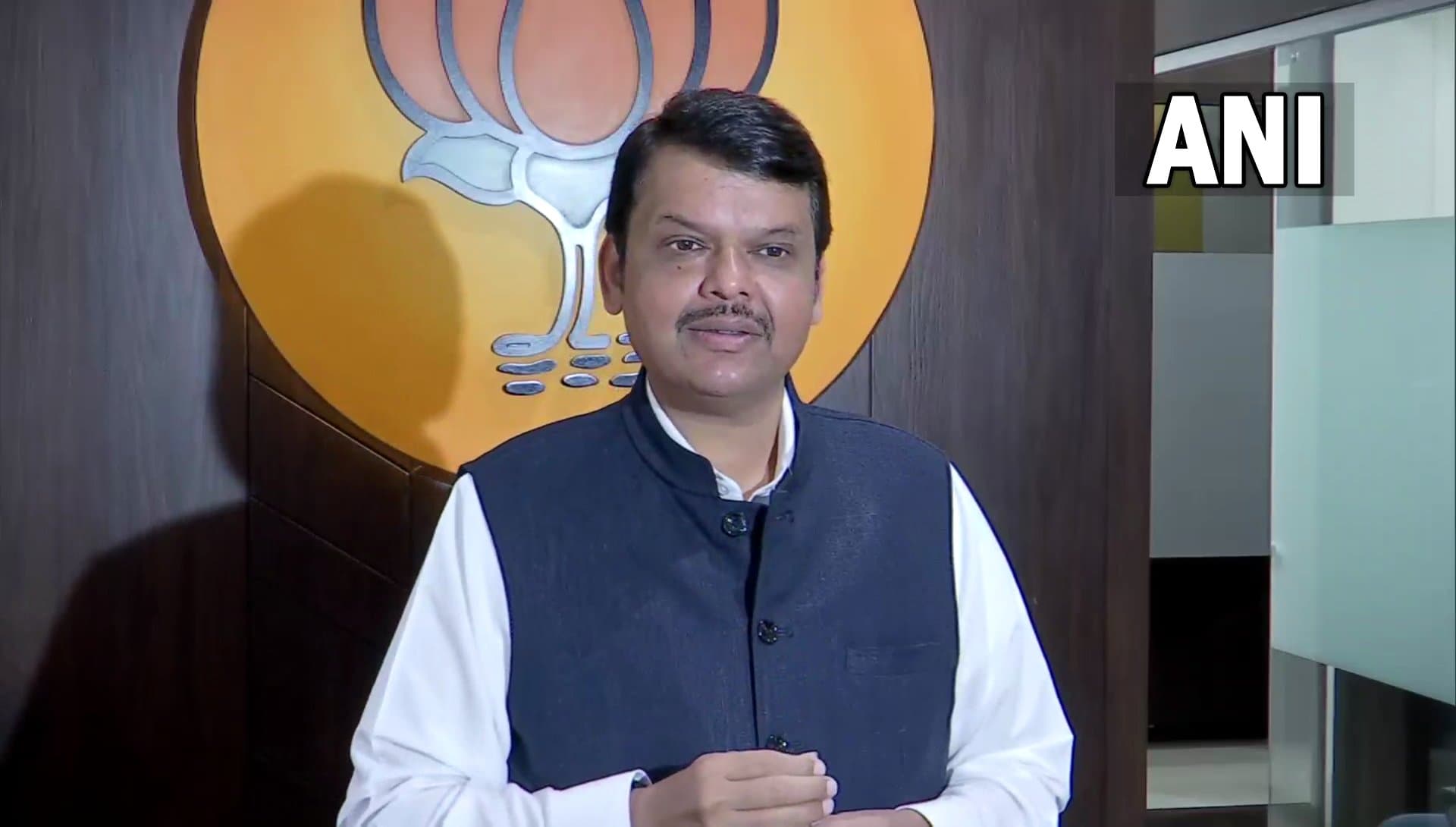 Maharashtra: MVA के विरोध मार्च को फडणवीस ने बताया ‘नैनो’ मोर्चा, कहा- उद्देश्य राजनीतिक फायदा उठाना